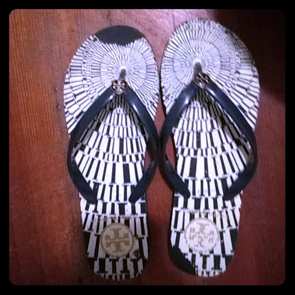 Tory burch sandals